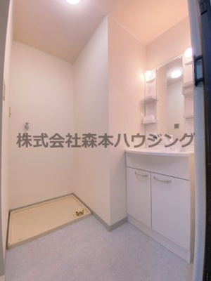 【洗面所】 | 　パオ21 | 脱衣スペースもあります