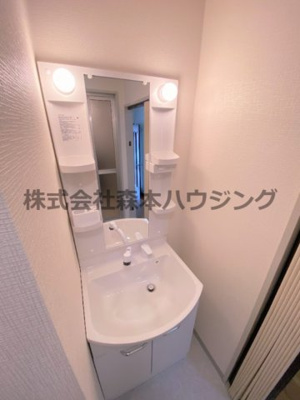 【独立洗面台】 | 　パオ21 | 独立洗面台で身支度をすべて済ませてしまいましょう