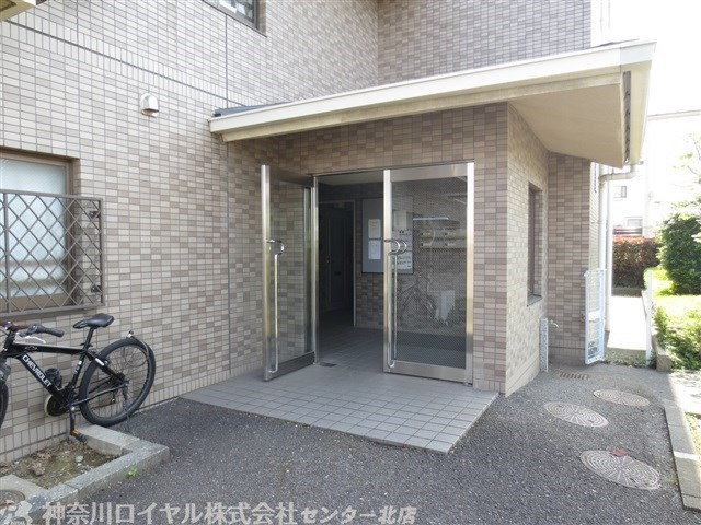 【エントランス】
