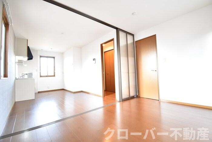 四天ハイツ M棟の洋室|洋室６帖～ＤＫ７．１帖