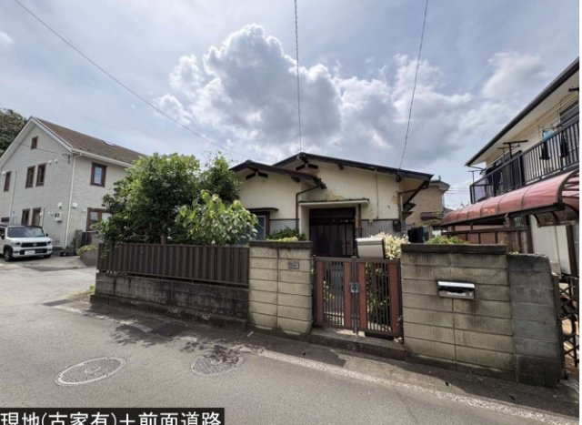 泉区上飯田町 土地 3080万円の前面道路含む現地写真