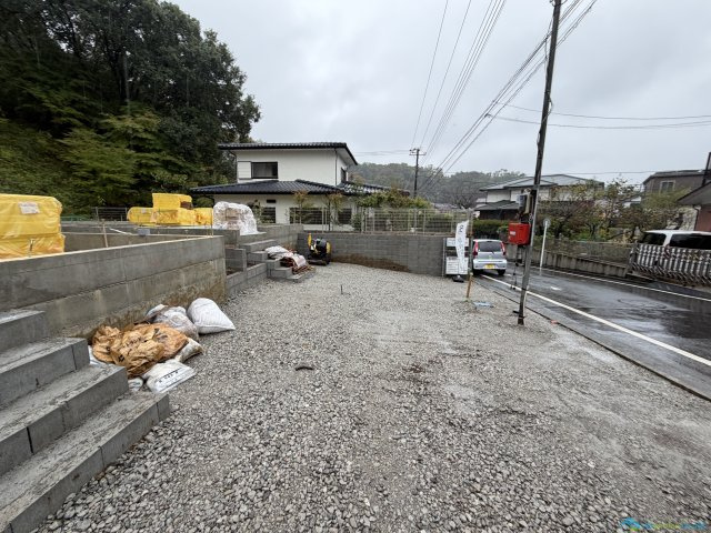 小田原市小竹第11　新築戸建　全2棟1号棟の駐車場