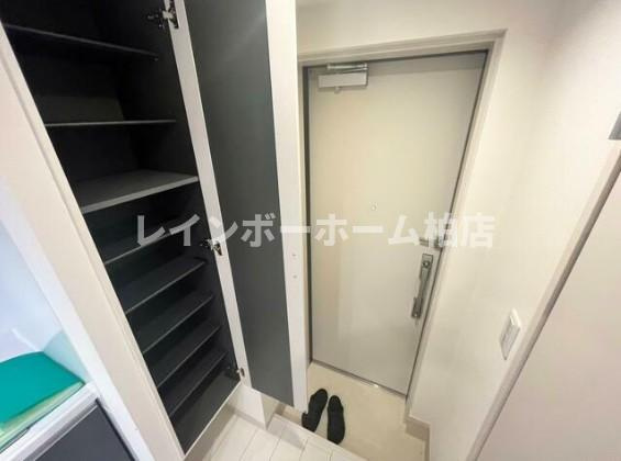 特典：仲介手数料が50％OFFです‼の玄関|ゆったりとした玄関です