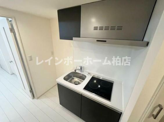 特典：仲介手数料が50％OFFです‼のキッチン|２口IHクッキングヒーターです