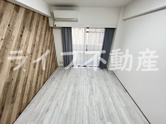 ライフコート5番館の洋室|きれいな洋室です