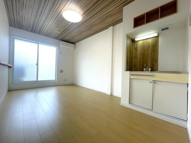 ビューティフルデイズ小山の居間・リビング