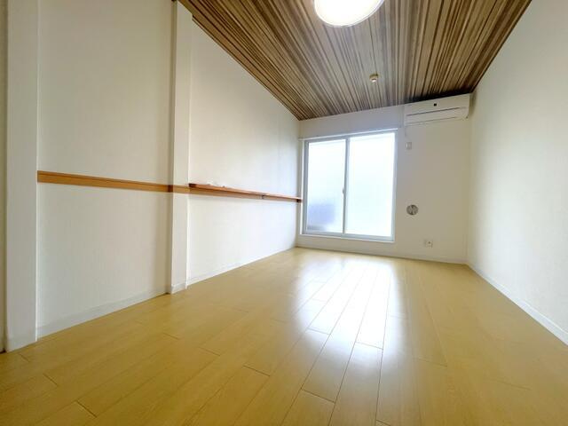 ビューティフルデイズ小山の居間・リビング