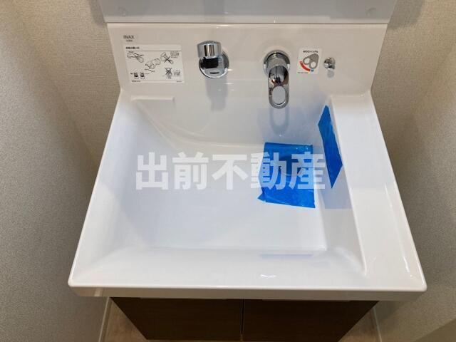 クリアル落合南長崎の洗面所