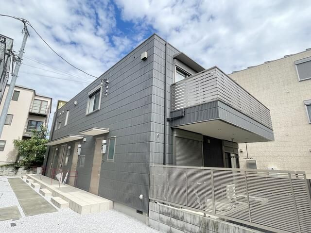 Ｏｕｒ　Ｓｔｙｌｅ　Ａｐａｒｔｍｅｎｔの外観