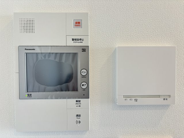 【TVモニター付きインターフォン】