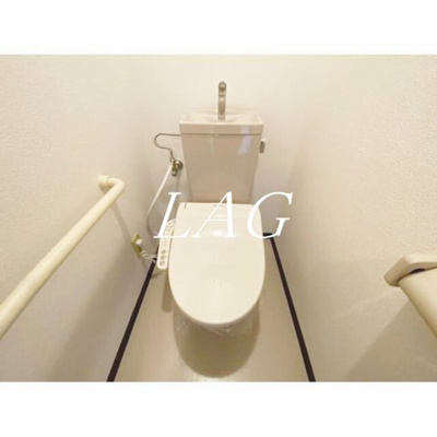【トイレ】 | コリーヌアンソレイエ | トイレです。