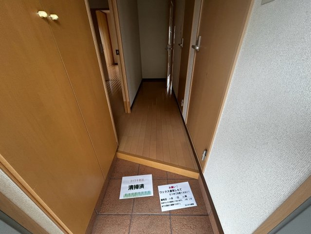 ユーミーノムラIIの玄関