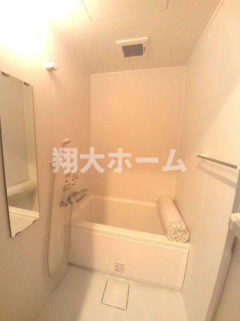 メゾンデラ駒込の浴室