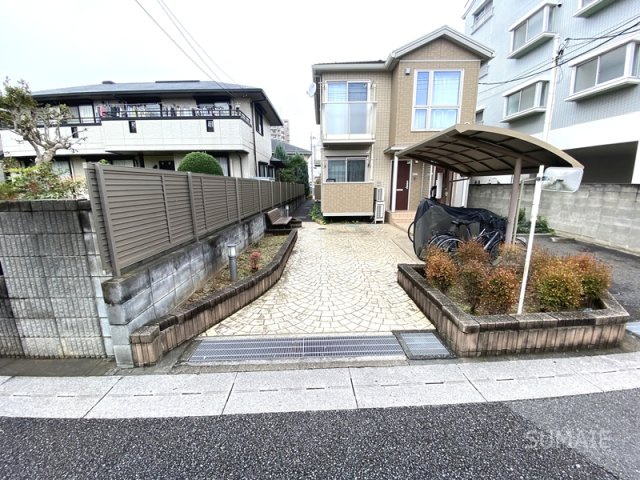 アルシオンA　のエントランス|C棟側敷地、入口です☆彡