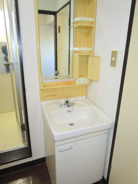 旗の台２丁目マンションの洗面所