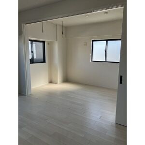 コートアクシスyoinnの内装