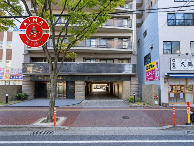 ライオンズステーションプラザ姪浜の駐車場|敷地内の駐車場です。