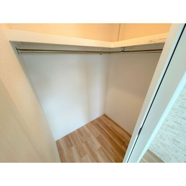 セレニテ西中島アリア弐番館の収納