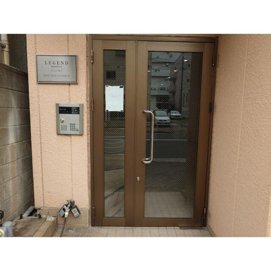 【エントランス】