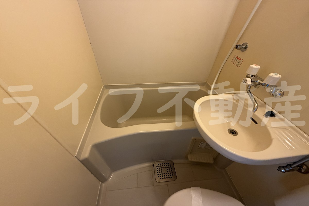 アーバンハイム吉元の浴室|落ち着いた空間のお風呂です