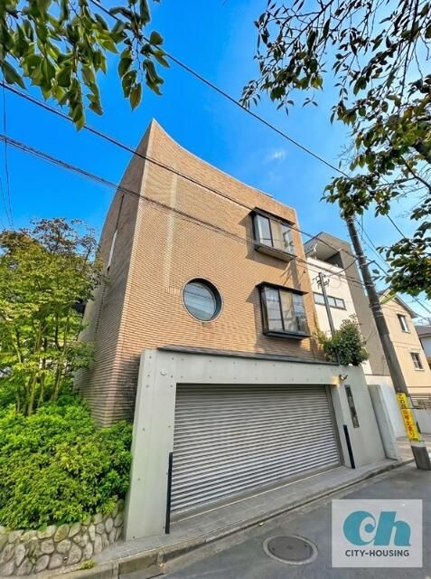 瀬田一丁目貸家の外観|落ち着いた雰囲気の外観です