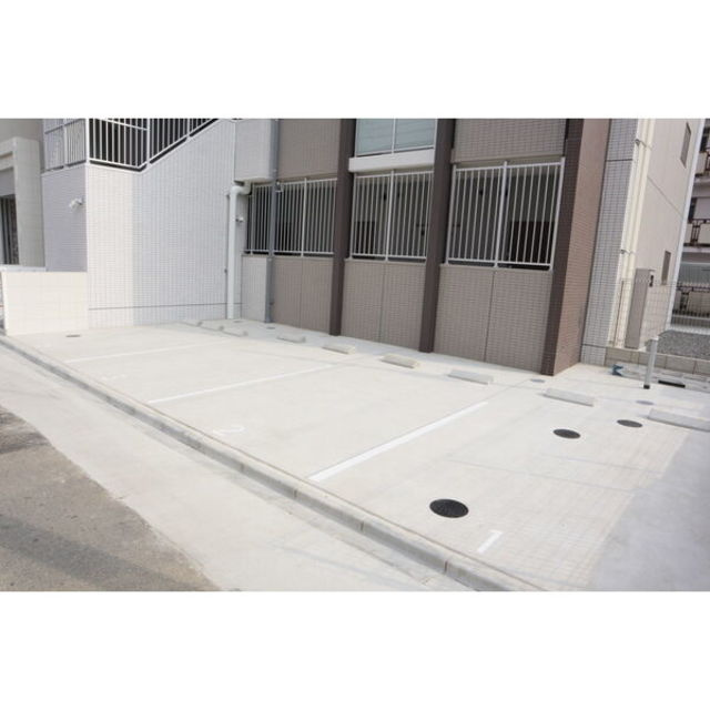 Avantiの駐車場