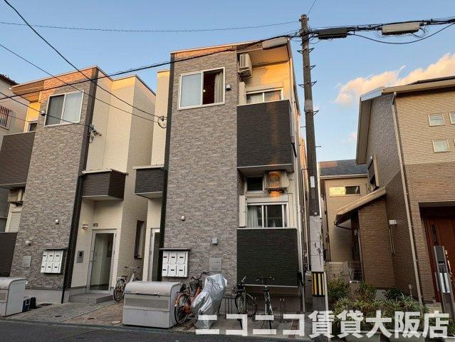 東大阪市源氏ケ丘のアパートの外観