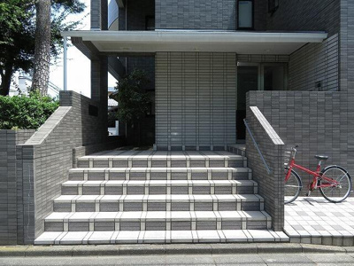 【エントランス】 | パインコート赤堤