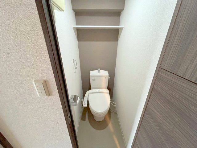 アドバンス新大阪6ビオラのトイレ