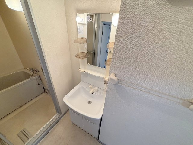 アブニールの独立洗面台