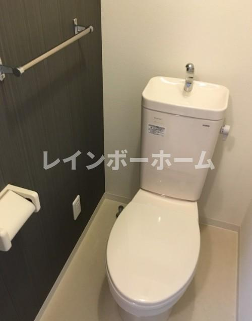 アンジェラのトイレ