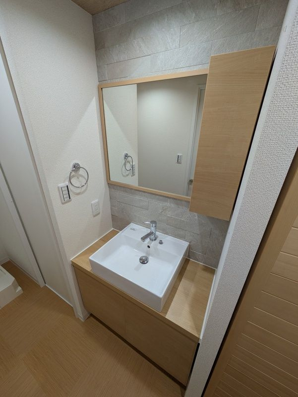 b’CASA東伏見の洗面所