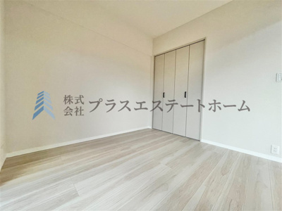 【洋室】 | プレサンス神戸和田岬ステーションフロント | デザインリフォームされた室内は 良い雰囲気になっております♪