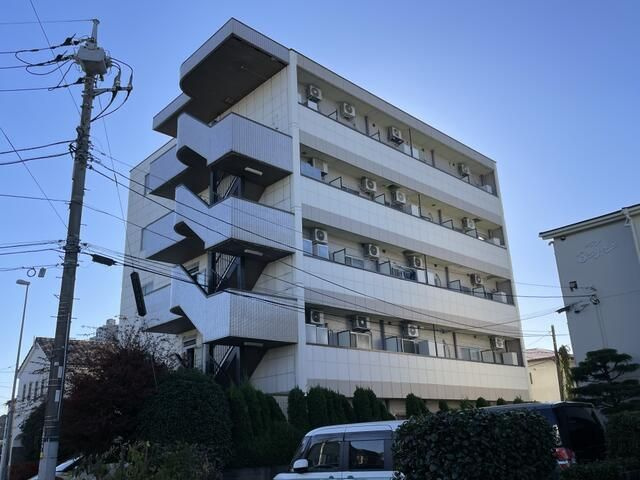レジデンスカープ厚木の外観