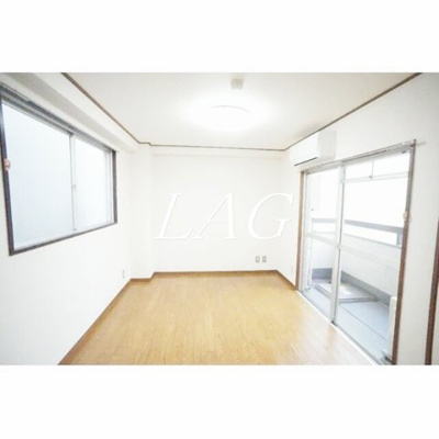 【居間・リビング】 | 五島ハイツ | 洋室のお部屋です。