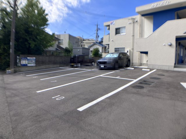 カサ・エイトの駐車場