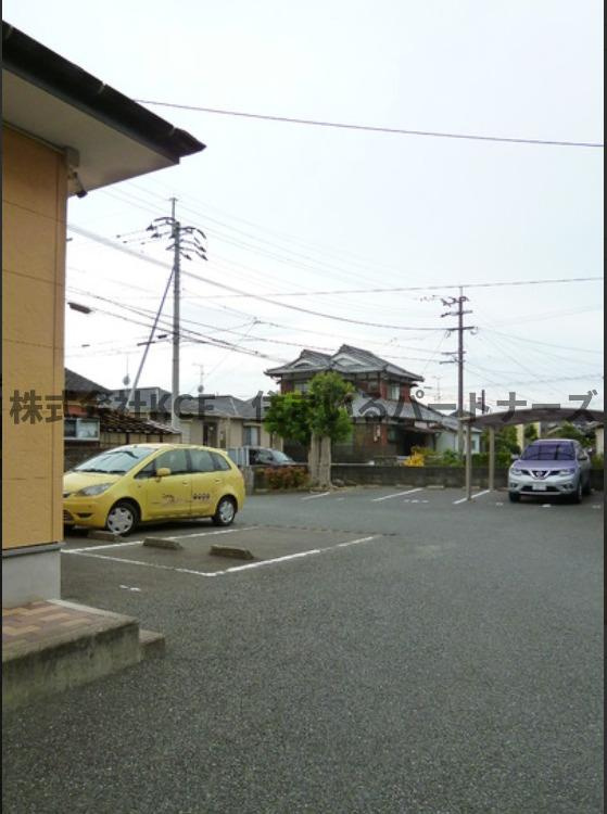 ブルウジュⅡの駐車場|駐車場です