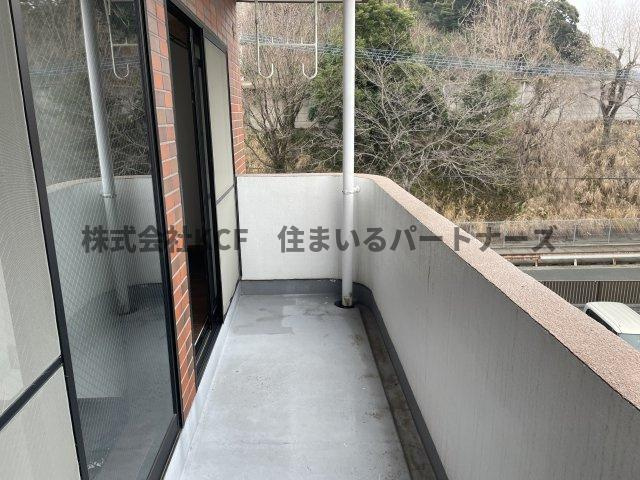 ブルウジュのバルコニー|落ち着いた時間を過ごせるバルコニーです