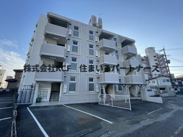 久留米市国分町の賃貸マンションの外観|きれいな外観です