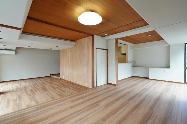 コートハウス．Ｍの寝室|開放的な寝室です