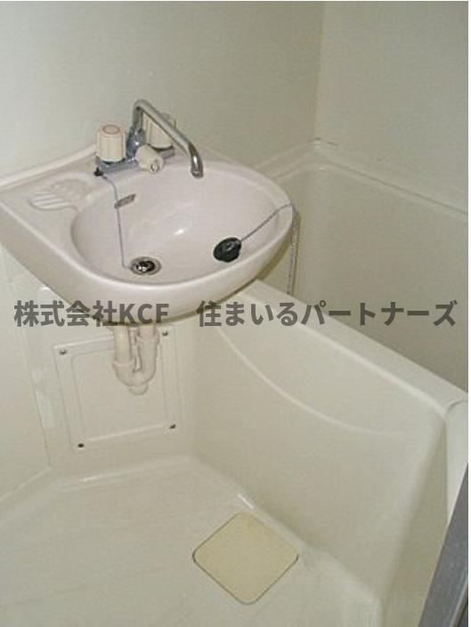 グリーンコーポの浴室|落ち着いた空間のお風呂です
