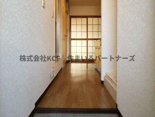 エクセレント櫛原の玄関|明るい玄関です