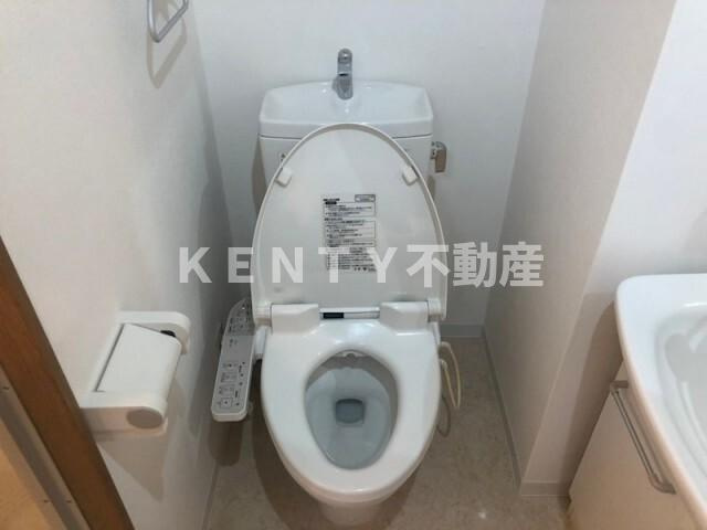 【トイレ】 | ラ・プティ・メゾン | ゆったりとした空間のトイレです
