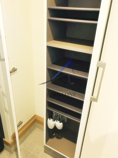 ヴィラ　ソネットの玄関|玄関です。