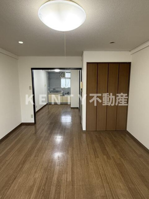 【寝室】 | 塩島マンション | 落ち着いて過ごせるお部屋なので、寝室にいかがでしょうか