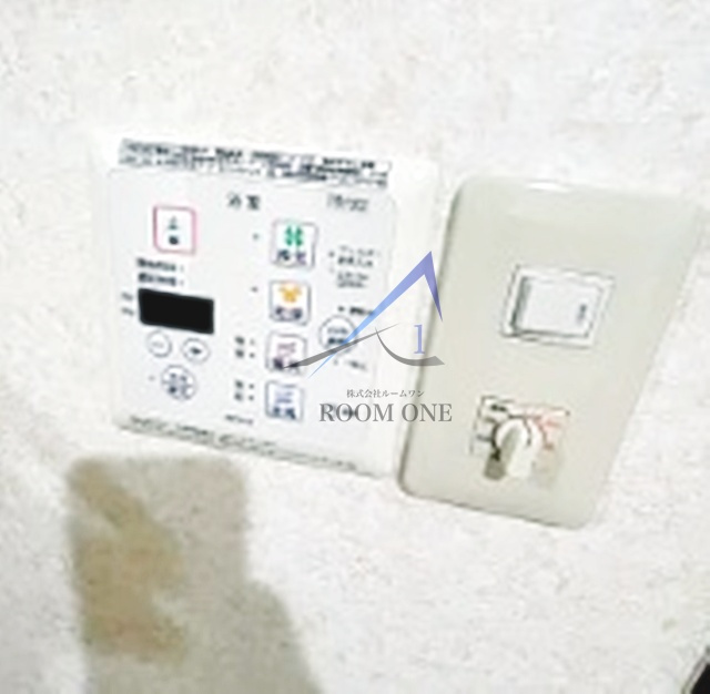 クォーレ東館・西館の設備|浴室乾燥パネルです。