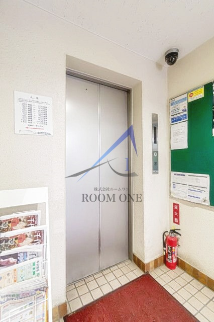 ハイツ神田岩本町のその他共用部分|エレベーターです。