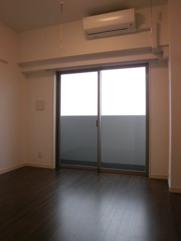 AZEST赤塚新町の洋室|個人の部屋や寝室として使える洋室です
