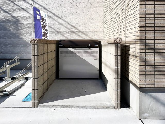 ファミール草加のバルコニー|開放的で明るい空間を演出してくれるバルコニーです