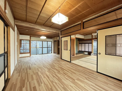 【居間・リビング】 | 南部町高姫S貸家